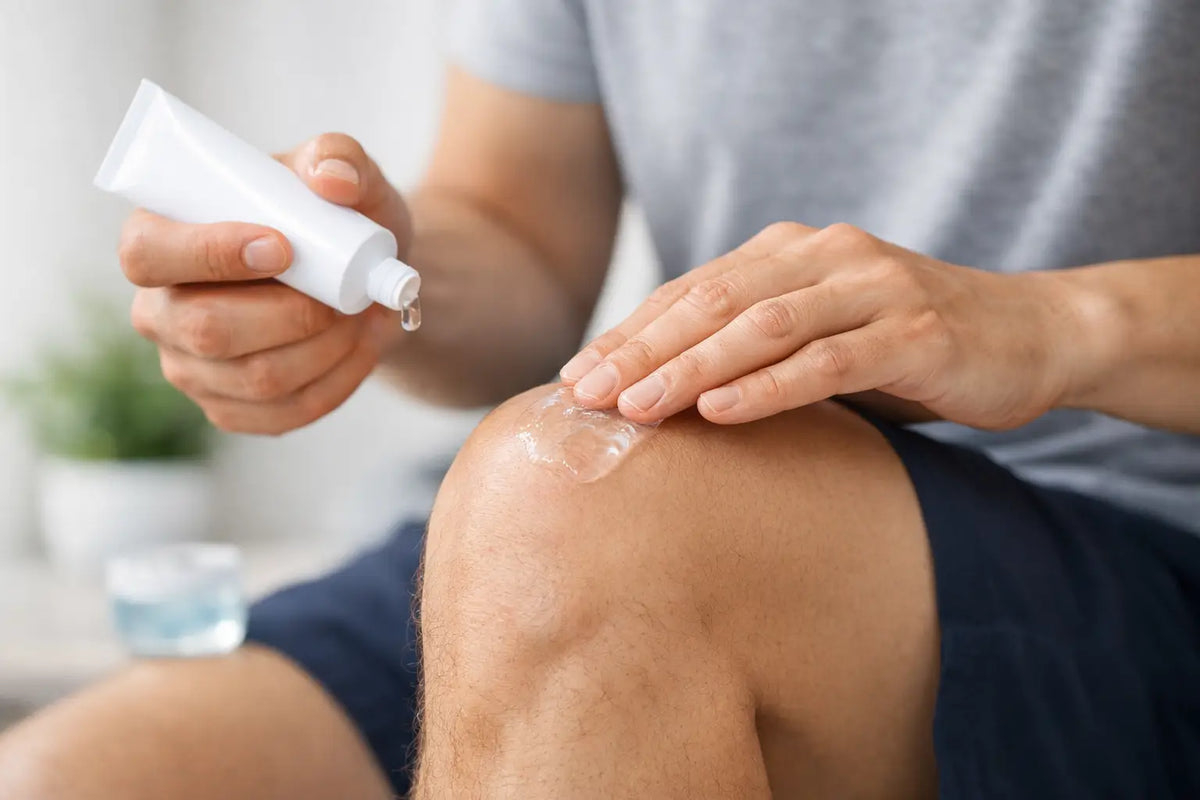 Applicare gel articolare: il gesto che conta